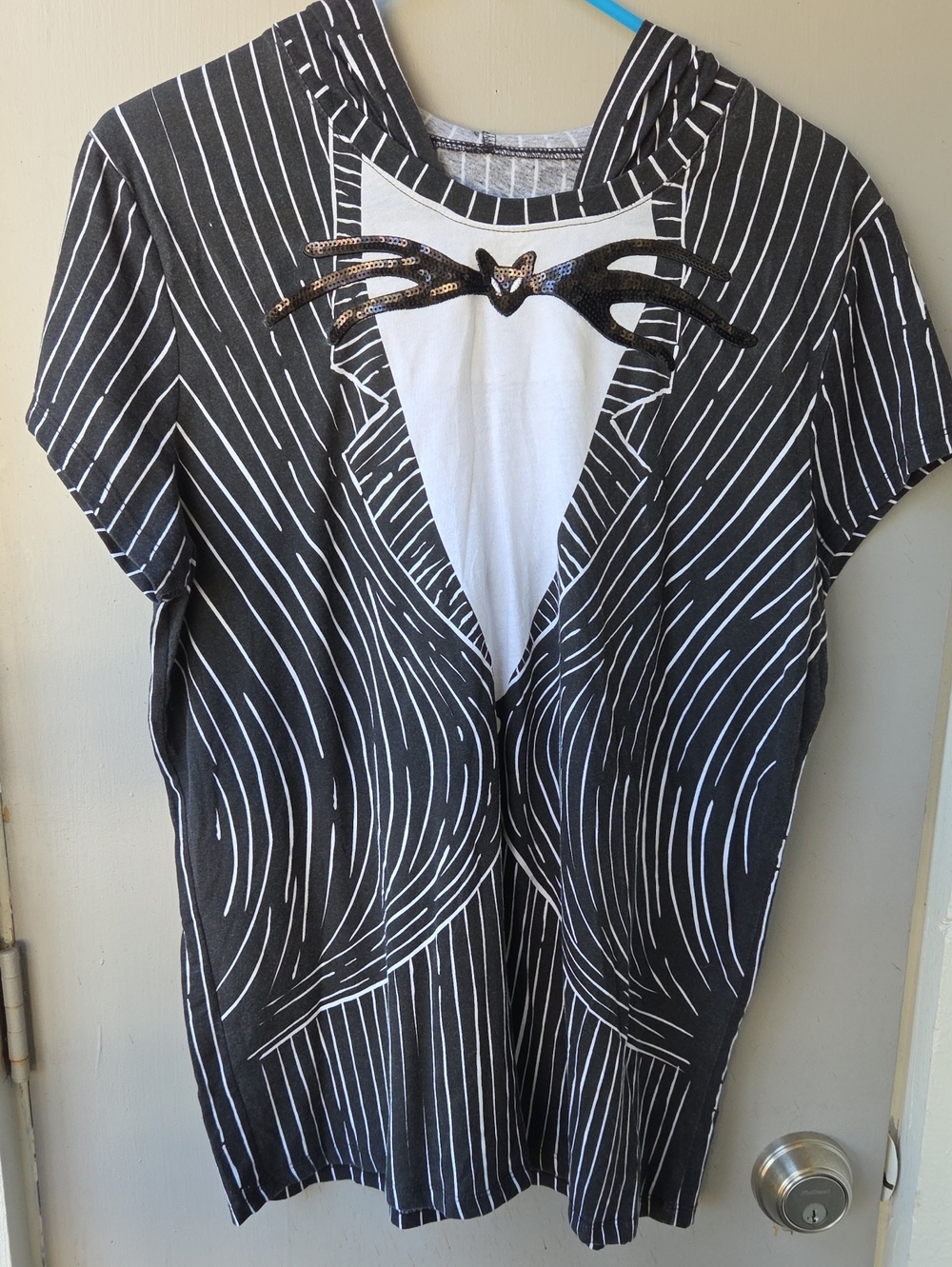 JACK SKELLINGTON Short Sleeve Patterned Women's Top with Sequin Accent